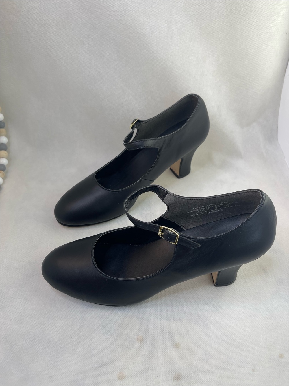 Capezio Manhattan Character Shoe Black 9.5 W